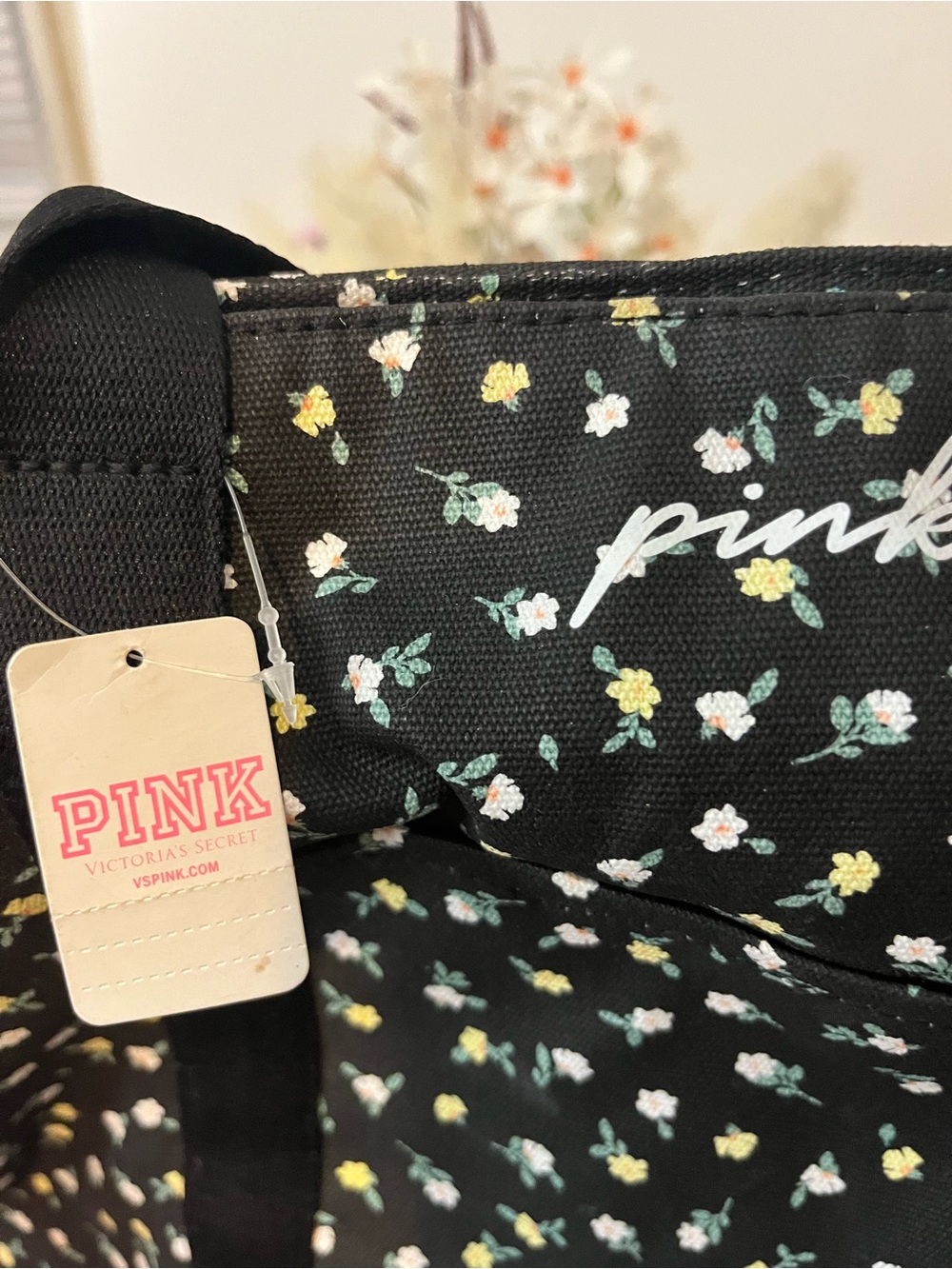 PINK Victoria's Secret Black Floral Ditsy Tote - Picture 2 of 4